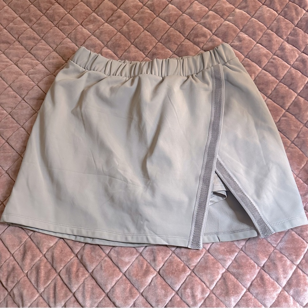 NWT Forever 21 tan skort